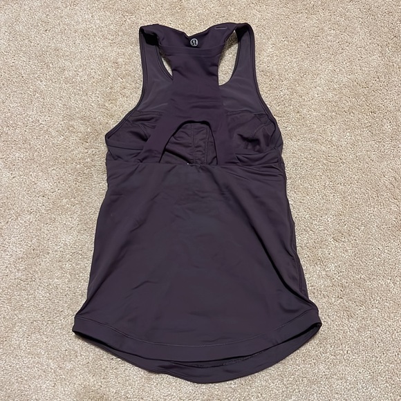 Lululemon Final Lap Tank - Picture 2 of 6